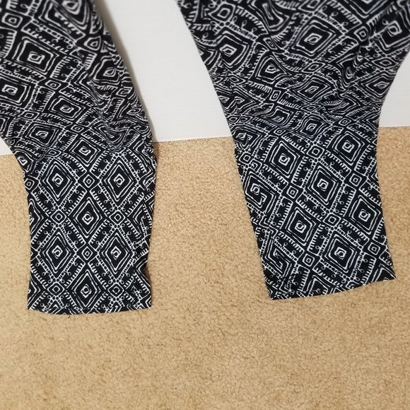 Bobbie Brooks pants Small elastic pull on waist diamond print leggings pockets - Picture 5 of 11
